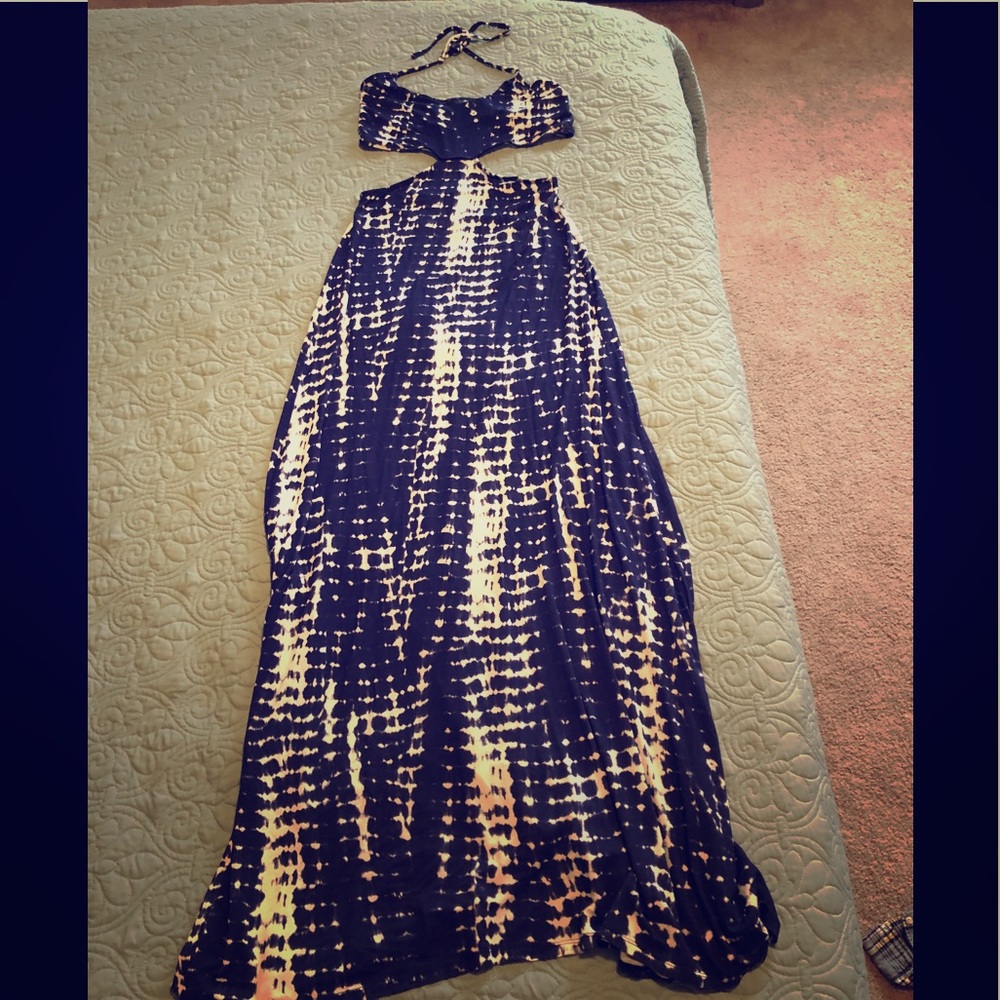 Sexy maxi dress with cut out sides